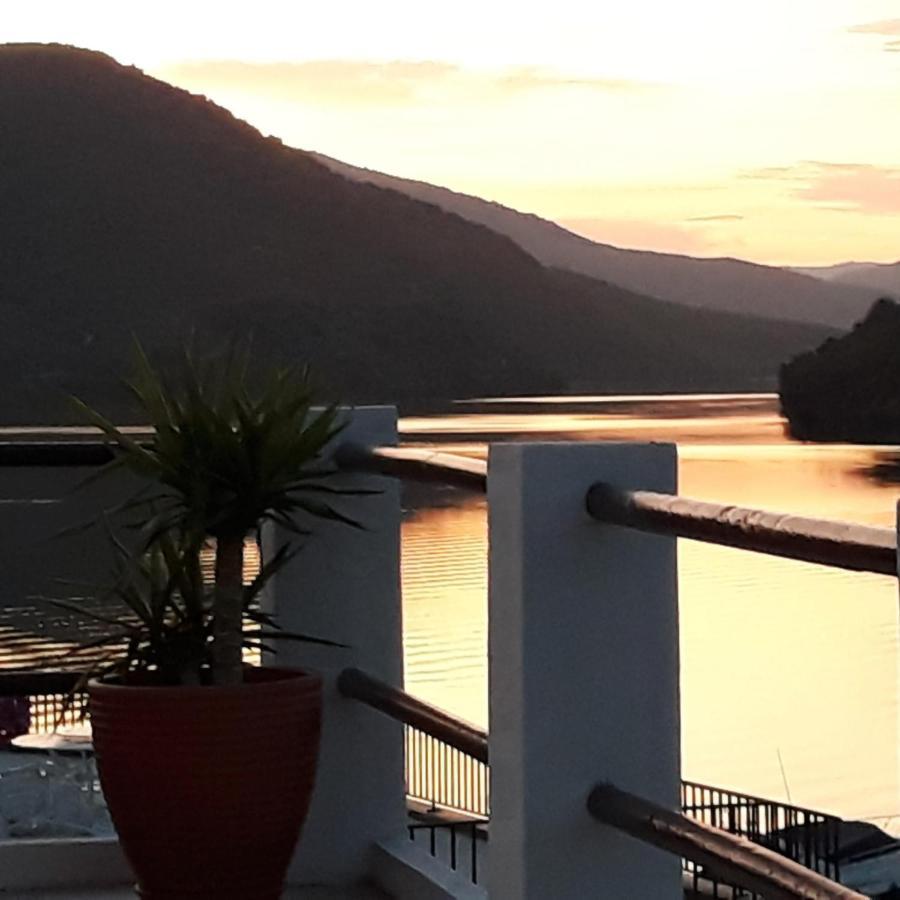 Casa Dos Vinhais - Douro Valley Coleja Esterno foto